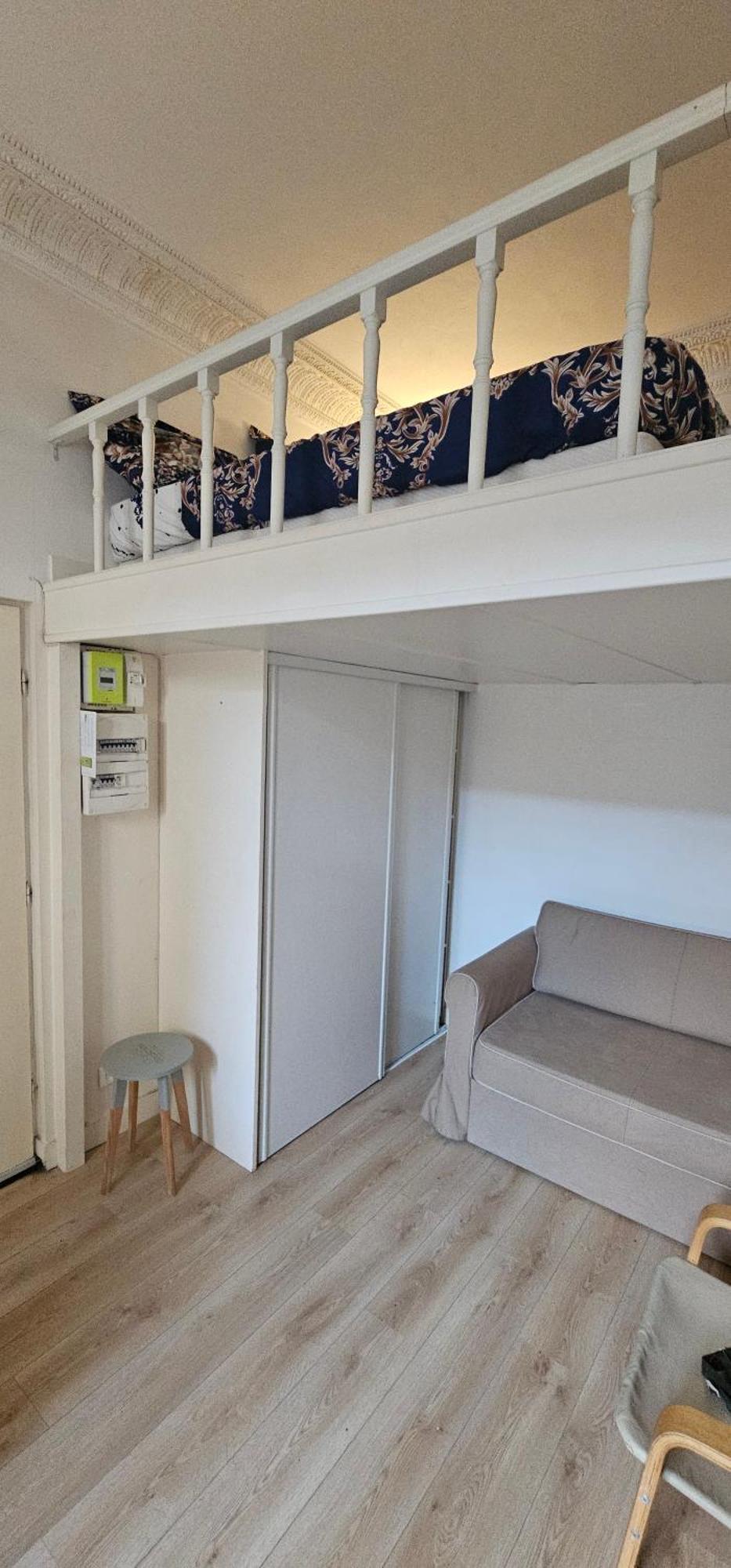 Studio Cosy クリシー エクステリア 写真